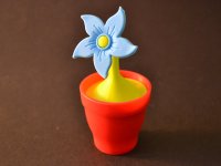 thee-ei bloem blauw 5blad in bloempot, silicone, rood + mintgroen; 100/50mm