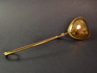 thee-ei knijplepel Hart, rvs-goldplated, met rondgaande perforatie;  153/40/20mm